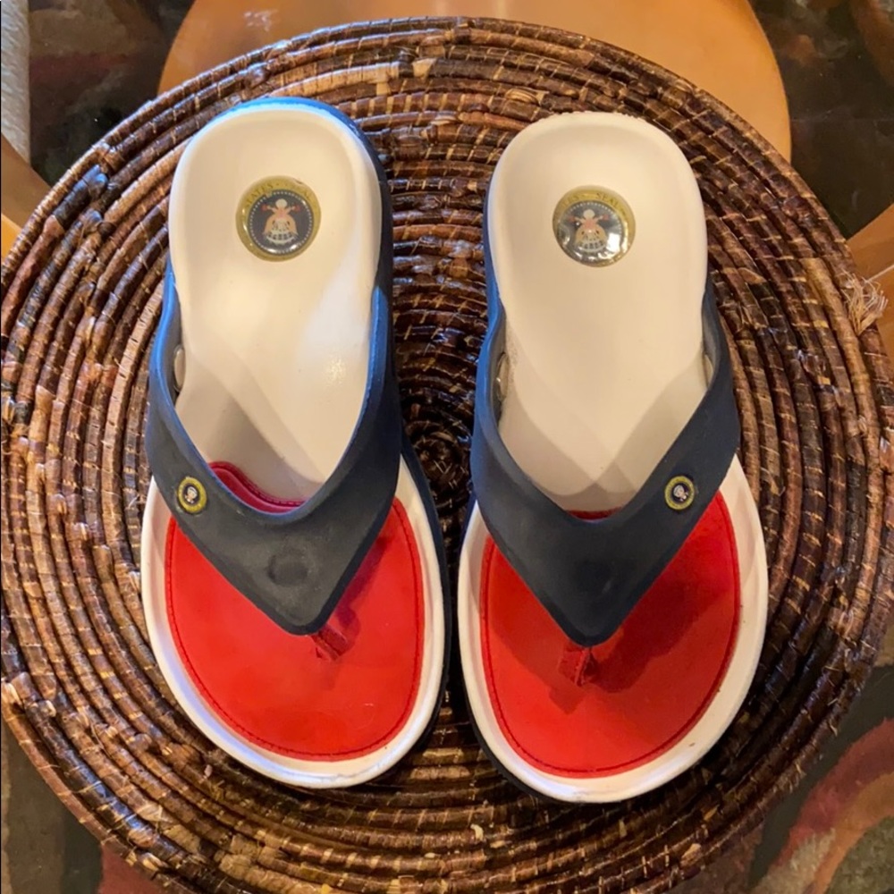 Hawaiian Jellys Presidential Flip Flops - Picture 2 of 8